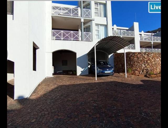 2 BEDROOM TOWNHOUSE FOR SALE IN NORTHCLIFF